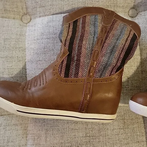 Justin Gypsy collection Boots!