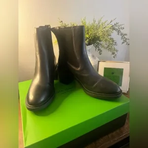 Kate Spade Chelsea Bootie