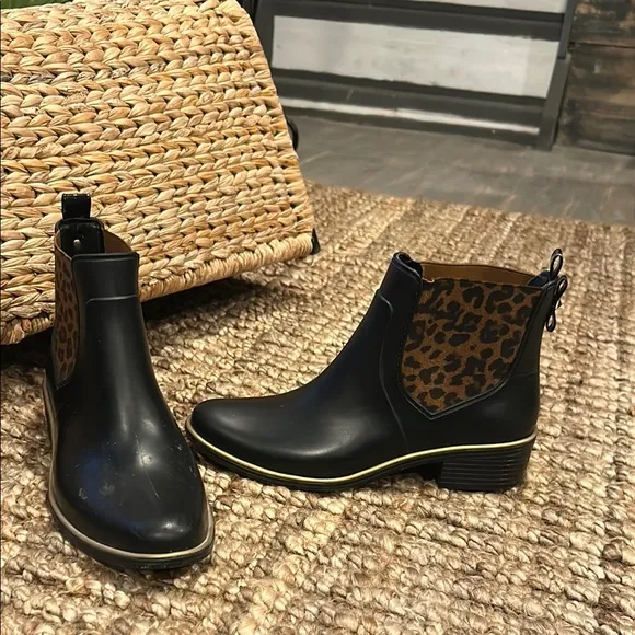 Kate Spade Leopard Print Black Ankle Rubber Rain Boots Size 8