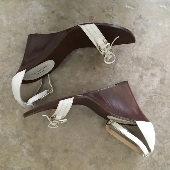 Kate Spade New York White Leather Bow Toe Sandals