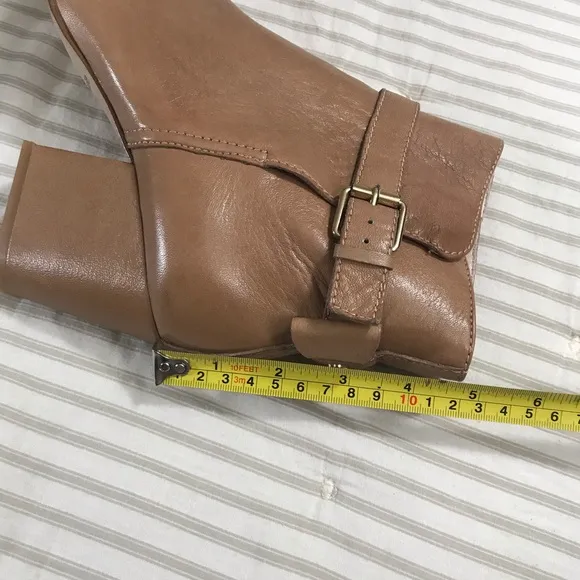 Kate Spade Tan Leather Ankle Boots Size 9 NWT