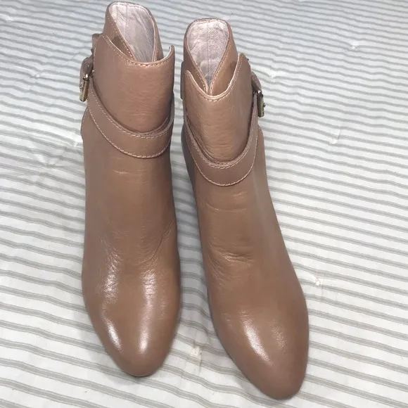 Kate Spade Tan Leather Ankle Boots Size 9 NWT