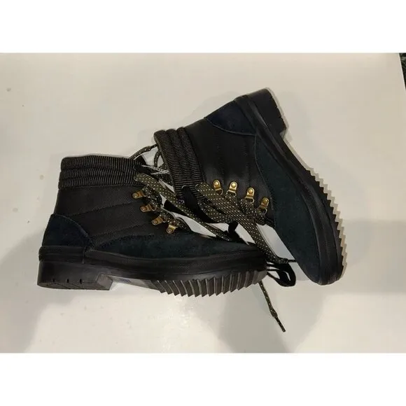 Keds Camp Boot NWOT Suede &amp; Splash Twill w/ Thinsulate Women Size 9.5 US