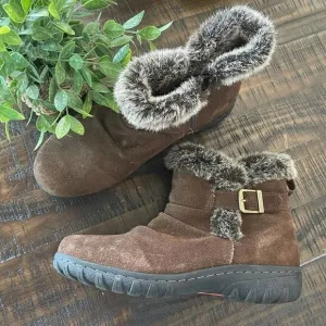 Khombu All-Weather Brown Lindsey Suede Boots 9M