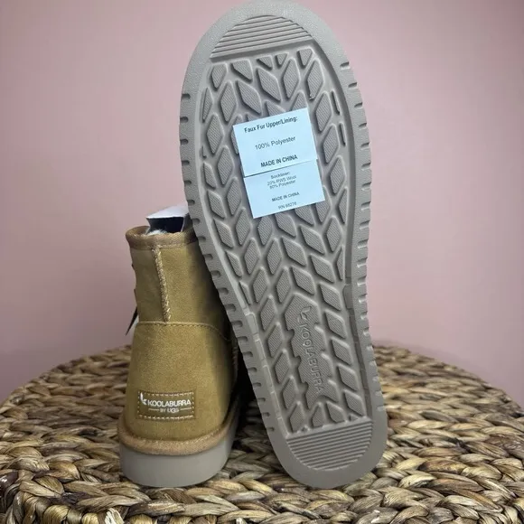 KOOLABURRA BY UGG/ VICTORIA MINI CHESTNUT/ SIZE 12 , WOMAN'S BOOTS 1114731/ NEW