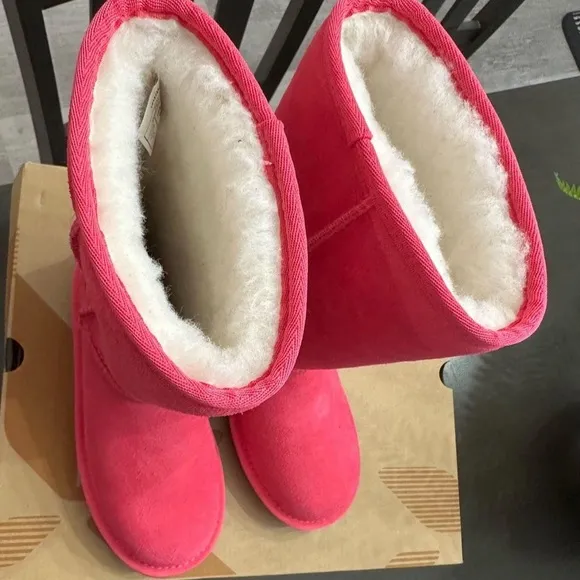 Koolaburra Kids Boots in Bright Pink