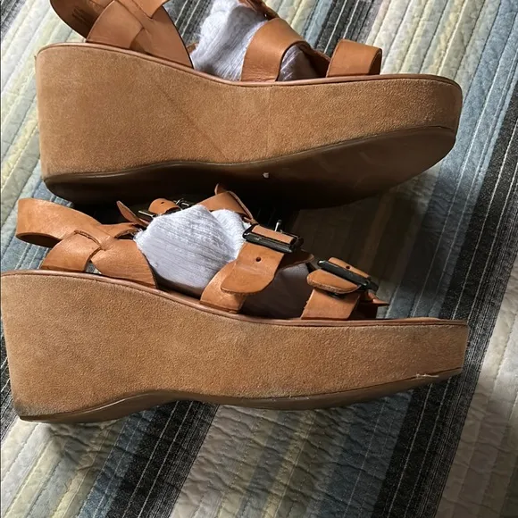 Kork-Ease originals since 1953 womens Tan Sandals