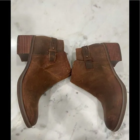 KORKS Sonya Ankle Bootie