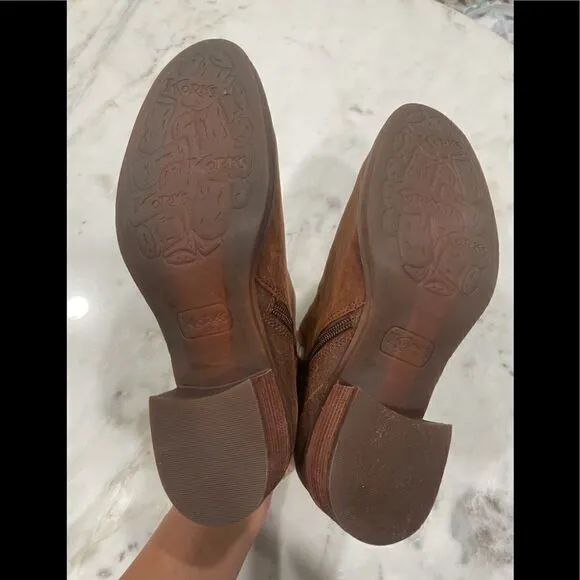 KORKS Sonya Ankle Bootie