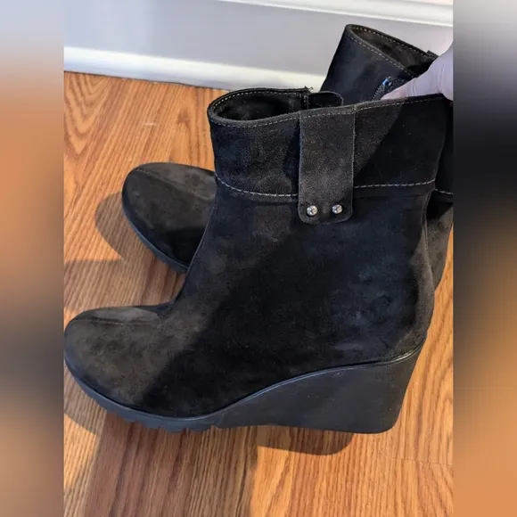 La Canadienne Begonia Wedge Ankle Boots