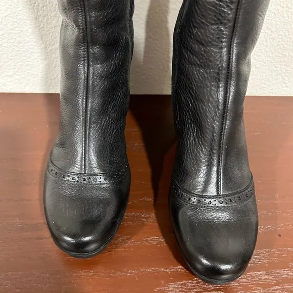 LA CANADIENNE Black Leather Knee High platform BOOTS Size 8
