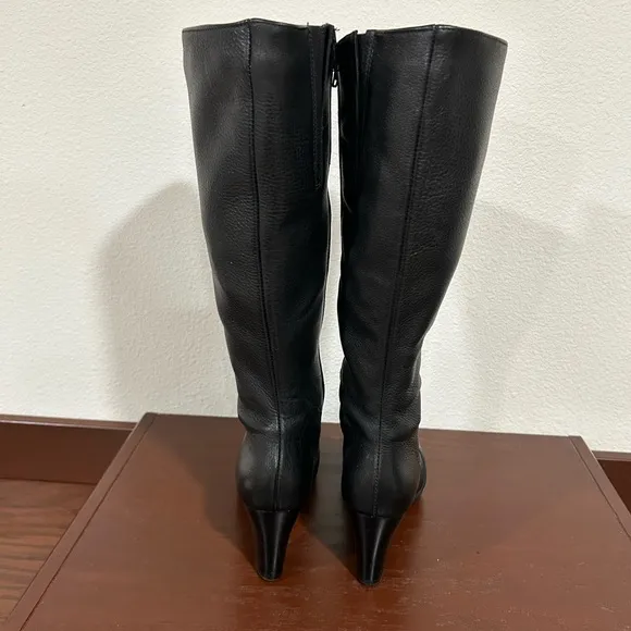LA CANADIENNE Black Leather Knee High platform BOOTS Size 8