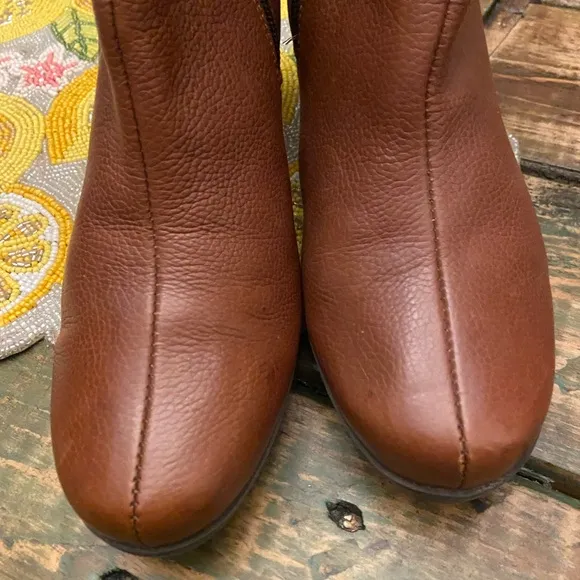 La Canadienne Brown Leather Three Inch Side Zipper Heeled Booties With Buckle