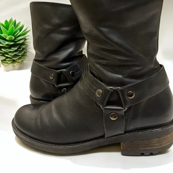 La Canadienne Harness Leather Moto Biker Boots