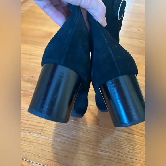 La Canadienne Joni  black suede boots - size 9M