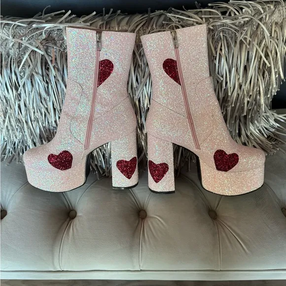 La Moda Sparkling heart Boots pink and red sz 10
