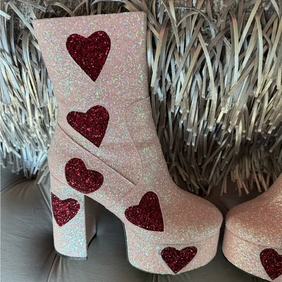 La Moda Sparkling heart Boots pink and red sz 10