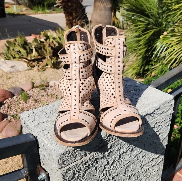 Lane Boots Artesia Cut Out Ankle Bootie‎ Western Cowgirl Beige