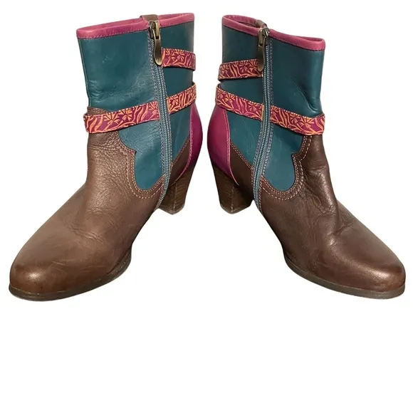 L`Artiste by Spring Step | Davinci Leather Western Ankle Boots