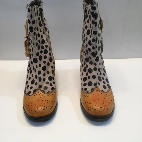 L'Artiste Spring Step Perignon Polka Dot Flower Heel Boots Tan Black 40 9 READ