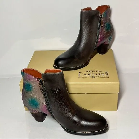 L'Artiste x Jane &amp; Coco Allurable Leather Ankle Boots