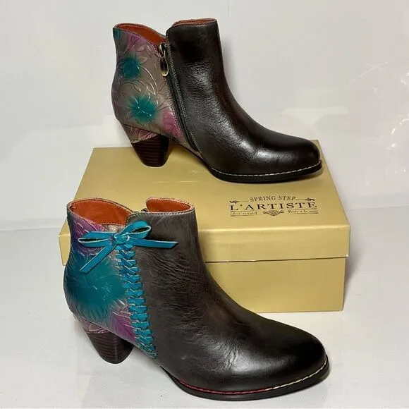 L'Artiste x Jane &amp; Coco Allurable Leather Ankle Boots