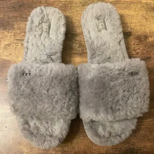 Lavender Ugg Faux Fur Sandals