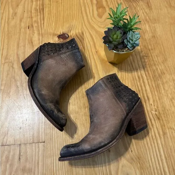 LIBERTY BLACK Distressed Leather Studded Ankle Western Bootie Women's Size 6.5