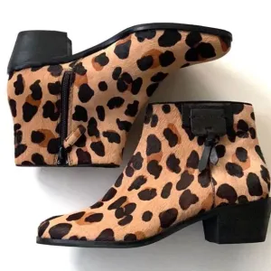Like new Cole Haan calf hair / leather ankle boots