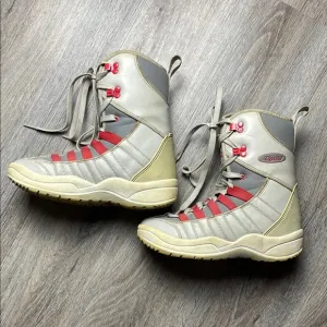 Liquid Snowboard Boots