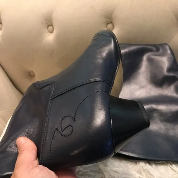 Lord &amp; Taylor boots