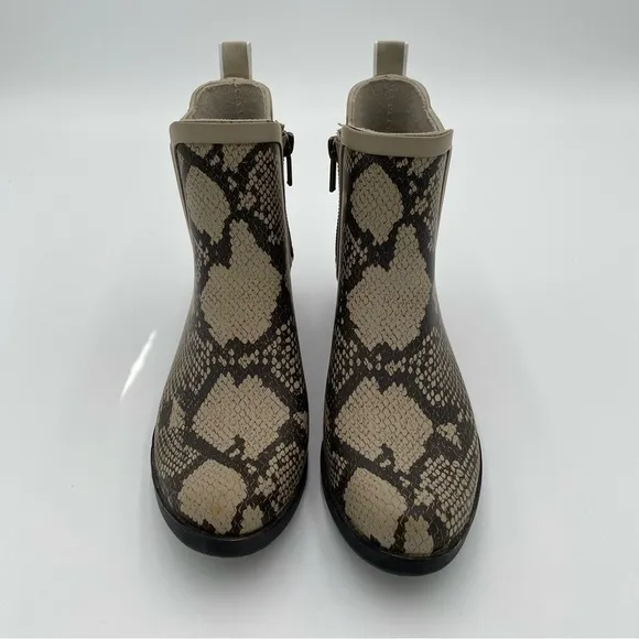Lucky Brand Basel H20 Snake Print Rubber Rain Boots Ankle Booties Size 7 (NWOT)