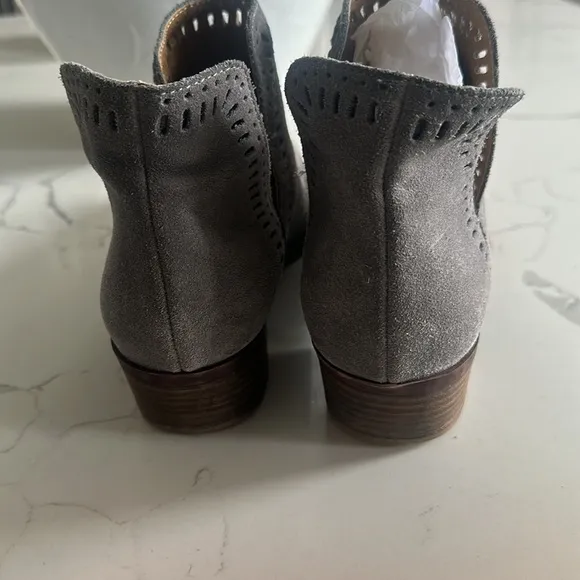 Lucky brand gray ankle boots size 8.5