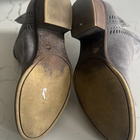 Lucky brand gray ankle boots size 8.5