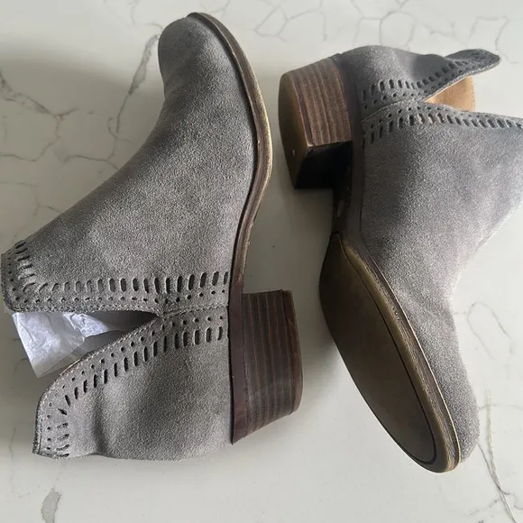 Lucky brand gray ankle boots size 8.5