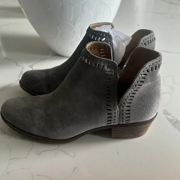 Lucky brand gray ankle boots size 8.5