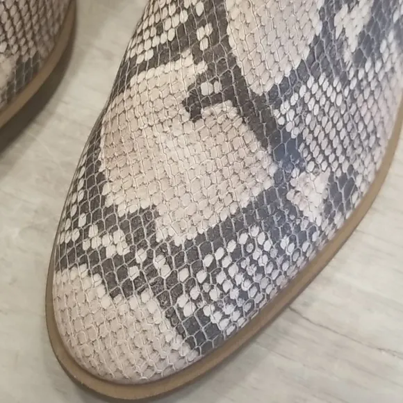 💕LUCKY BRAND💕 Jaime Snake Print Ankle Boots 9
