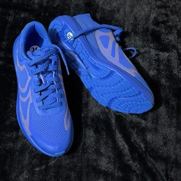 Lululemon beyondfeel waterproof shoes