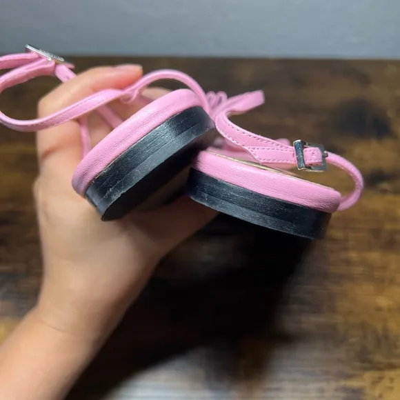 MACH &amp; MACH Pink Bow Sandals