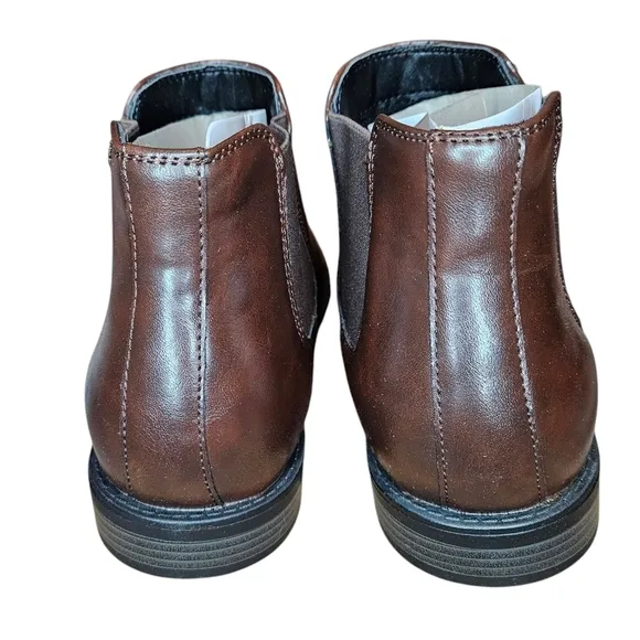 Madden Maxxin Brown Vegan Leather Ortholite 10.5
