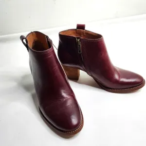 Madewell Billie Ankle Boots in Dark Cabernet