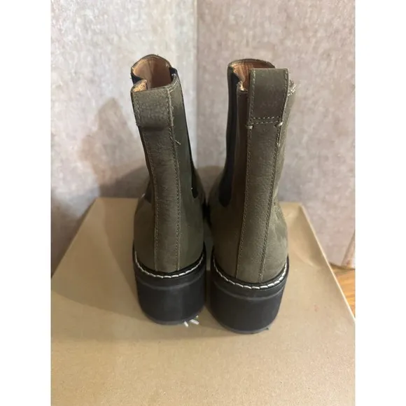 Madewell Women's Chelsea Lug Sole Heeled Boots in Cargo Green – Size 9.5, NIB