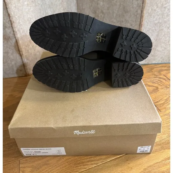 Madewell Women's Chelsea Lug Sole Heeled Boots in Cargo Green – Size 9.5, NIB