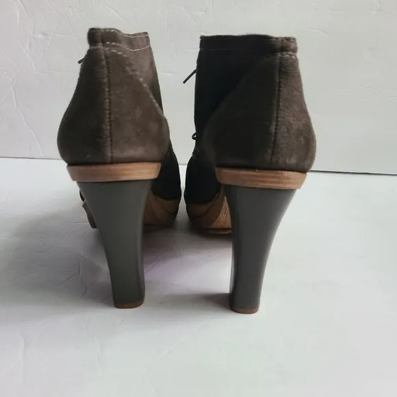 MADISON HARDING  suede leather ankle boots