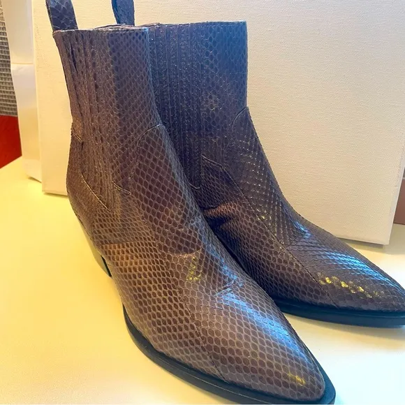 Maliparmi Size 36 Woman’s Lead grey Snakeskin pattern 2” heel Ankle Boots