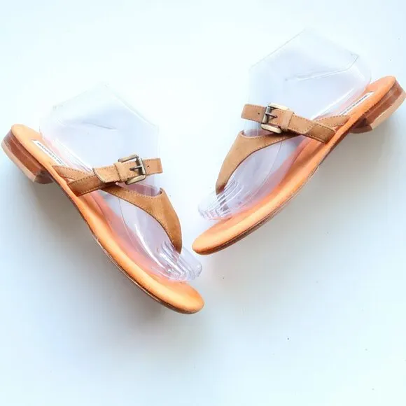 Manolo Blahnik Tan Suede Leather Thong Sandals Luxury Summer Flats Flip Flops 8
