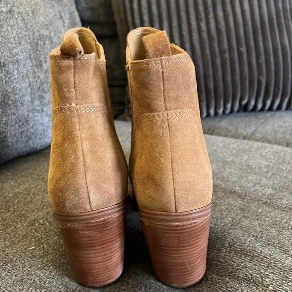 Marc Fisher Gadri Pointed Rust Colored Toe Bootie Rhum SuedeSize 12 NWOT