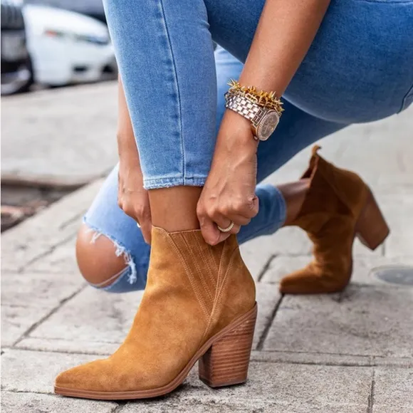 Marc Fisher Gadri Pointed Rust Colored Toe Bootie Rhum SuedeSize 12 NWOT