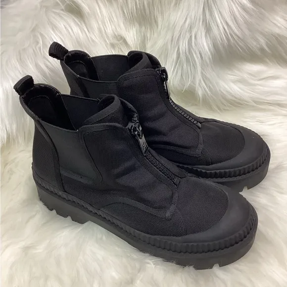 Marc Fisher LTD Lyle Chelsea Boot - Black/ Black/ Black Fabric - 9M - NWOB