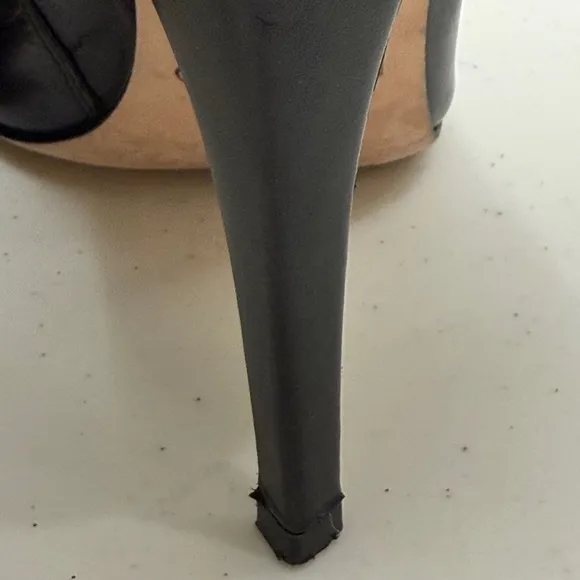 Marciano Ankle Boots Size 9 Black Leather Heels Stiletto Zipper Closure